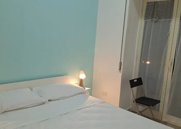 Cisterna's House 게스트하우스 4*